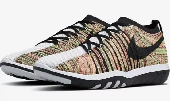 Ông chủ Givenchy Riccardo Tisci đã tạo ra một số Nike Flyknits nhiều màu nghiêm túc