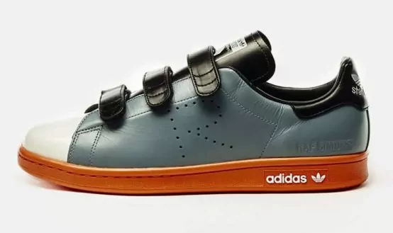 Bộ sưu tập Adidas mới nhất của Raf Simons được đóng gói hai kiểu dáng mới