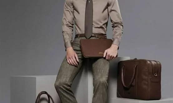 Luisaviaroma Logo